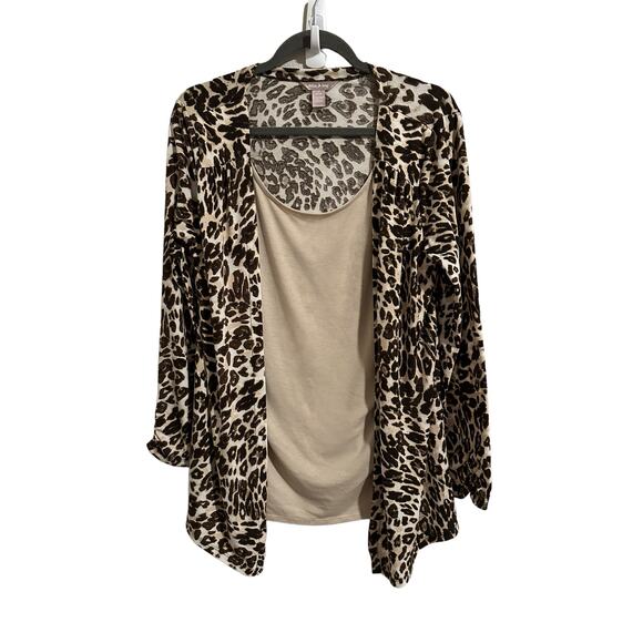 White Stagg Women’s Medium Leopard Print Brown and Tan Long Sleeve Blouse - Picture 2 of 14